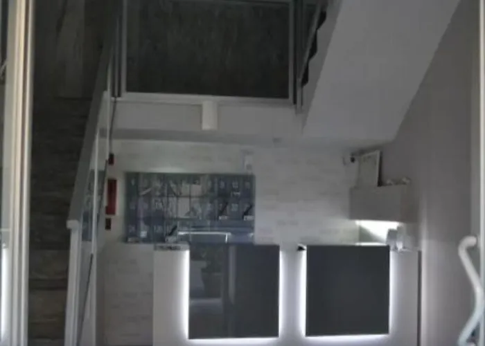 Viola 3* Νάπολη